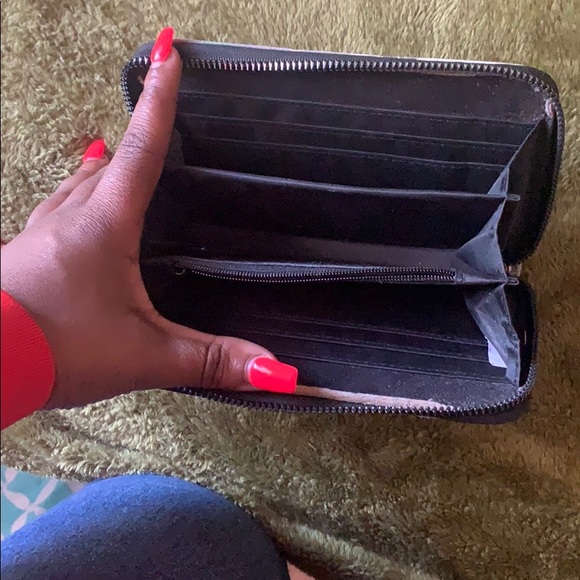 wallet - Picture 2 of 2